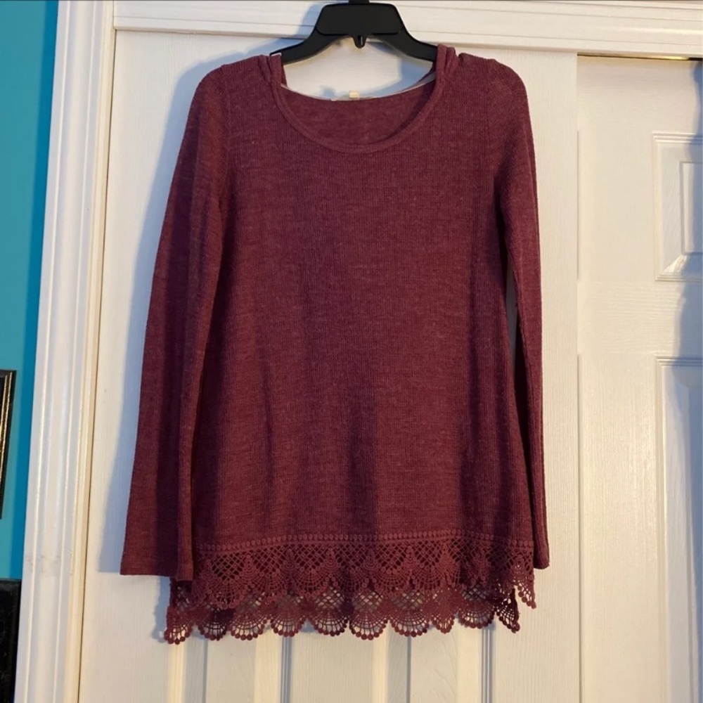 Women’s hooded sweater